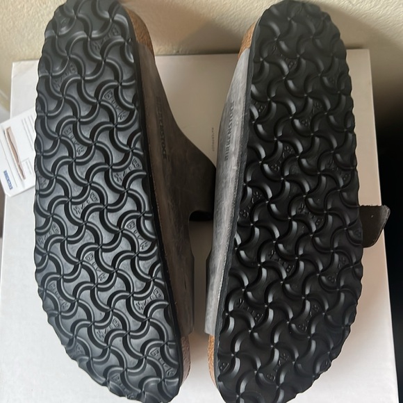 Birkenstock Arizona Softbed size 8/39. Desert Buck Whale Gray. NWT-No box - Picture 2 of 5